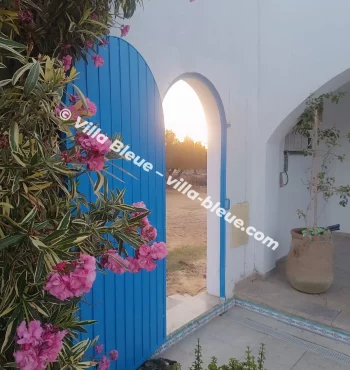 Sunset by the small entrance